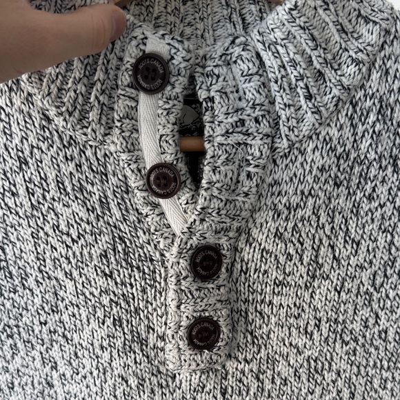 ROOTS Knit Heathered Grey 1/4 Button Down Sweater | Medium - Picture 3 of 9